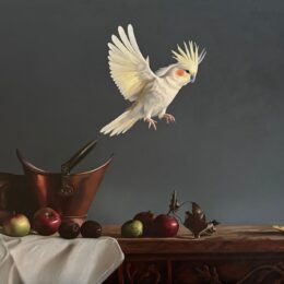 Meesterschilder Marcel Ruben staat bekend om zijn uitzonderlijk verfijnde schildertechniek en oog voor detail. Zijn stillevens, vaak met koperen potten, glaswerk en vogels, ademen een tijdloze rust en vakmanschap. Elk werk is met uiterste precisie opgebouwd in vele lagen olieverf, waardoor licht en textuur tot leven komen – pure meesterschilderkunst van de hoogste kwaliteit.